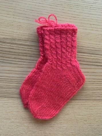 Bērnu vilnas zeķītes (spilgti rozā, 8cm) #004
